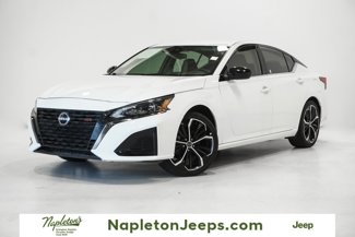 Used 2023 Nissan Altima 2.5 SR image 1