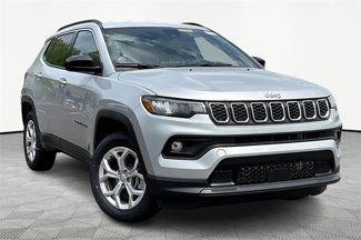 New 2024 Jeep Compass Latitude image 1