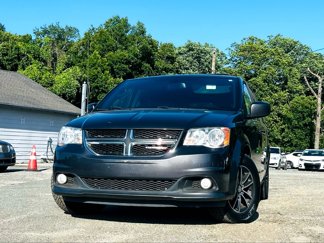 Used 2019 Dodge Grand Caravan SXT image 1