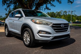 Used 2016 Hyundai Tucson SE w/ Option Group 02 image 1