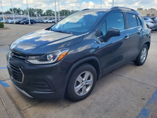 Used 2018 Chevrolet Trax LT w/ LT Convenience Package image 1