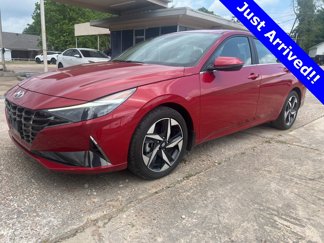 Used 2022 Hyundai Elantra SEL w/ Convenience + Premium Package image 1