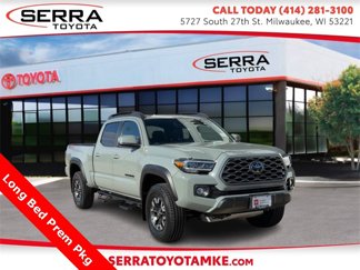Used 2023 Toyota Tacoma TRD Off-Road image 1