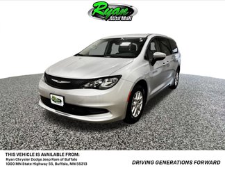 Used 2023 Chrysler Voyager LX image 1