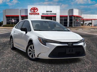 Used 2020 Toyota Corolla LE image 1