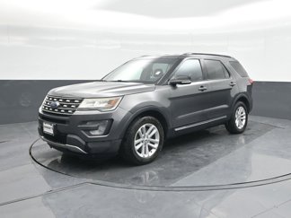 Used 2017 Ford Explorer XLT w/ Equipment Group 202A image 1