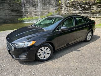 Used 2019 Ford Fusion S image 1