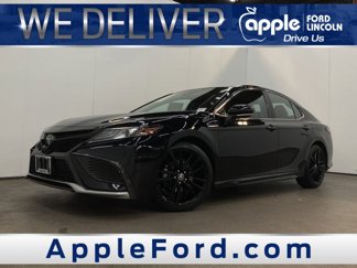 Used 2022 Toyota Camry XSE image 1