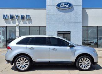 Used 2013 Lincoln MKX AWD image 1