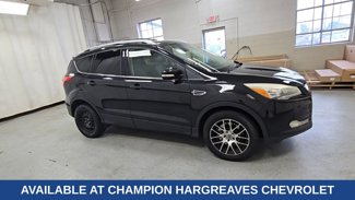Used 2013 Ford Escape Titanium w/ Class II Trailer Tow Pkg video 2