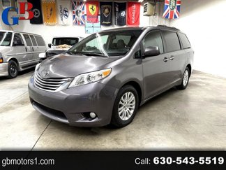 Used 2017 Toyota Sienna XLE image 1