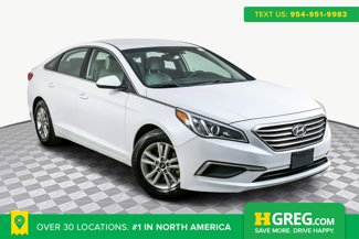 Used 2016 Hyundai Sonata SE image 1