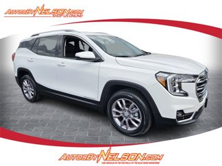 Used 2023 GMC Terrain SLT image 1