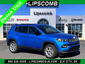 New 2025 Jeep Compass Latitude image 1