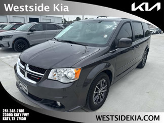 Used 2017 Dodge Grand Caravan SXT image 1