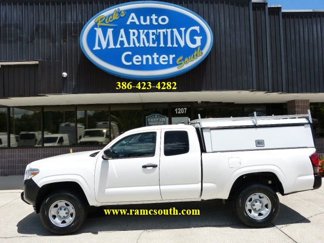 Used 2021 Toyota Tacoma SR image 1