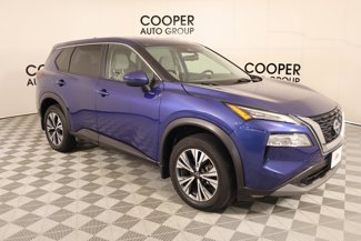Used 2022 Nissan Rogue SV image 1