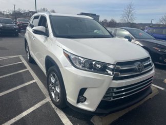 Used 2018 Toyota Highlander Limited image 1