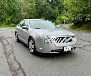 Used 2010 Mercury Milan image 1