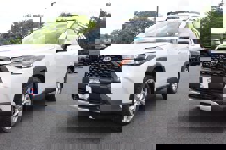 Used 2022 Toyota Corolla Cross LE image 1