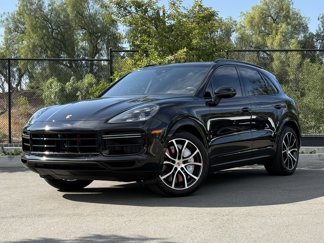 Used 2019 Porsche Cayenne Turbo image 1