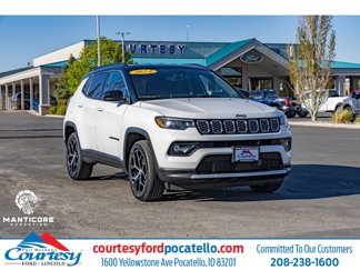 Used 2024 Jeep Compass Limited image 1