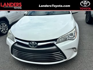 Used 2015 Toyota Camry LE image 1