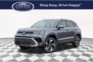 New 2025 Volkswagen Taos SE image 1