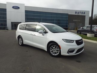 Used 2022 Chrysler Pacifica Touring-L image 1