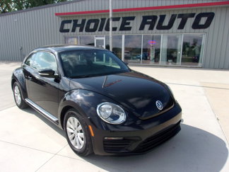 Used 2019 Volkswagen Beetle 2.0T S image 1