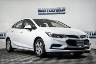 Used 2018 Chevrolet Cruze LS image 1