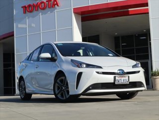 Certified 2021 Toyota Prius L Eco image 1