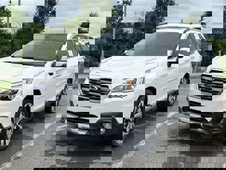 Used 2017 Subaru Outback 2.5i Touring w/ Popular Package #5A image 1