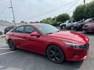 Used 2021 Hyundai Elantra SEL w/ Convenience Package image 1