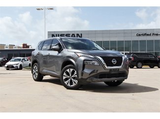 Certified 2021 Nissan Rogue SV image 1