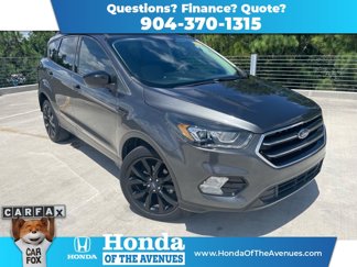 Used 2018 Ford Escape SE w/ SE Sport Appearance Package image 1