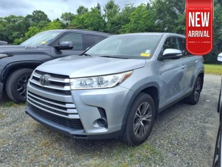 Used 2019 Toyota Highlander LE image 1