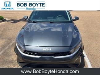 Used 2023 Kia Forte LXS image 1