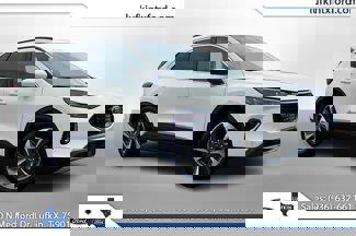 Used 2023 Ford Escape Platinum image 1