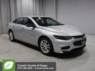 Used 2017 Chevrolet Malibu LT image 1