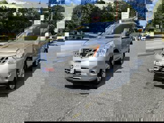 Used 2013 Nissan Rogue SV image 1