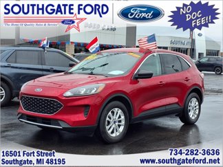 Used 2022 Ford Escape SE w/ Cold Weather Package image 1