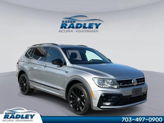 Certified 2021 Volkswagen Tiguan SE R-Line image 1