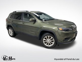 Used 2019 Jeep Cherokee Latitude w/ Cold Weather Group image 1
