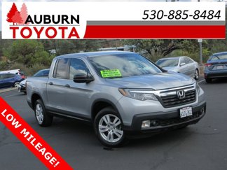 Used 2017 Honda Ridgeline RT video 1