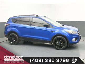 Used 2017 Ford Escape SE w/ SE Sport Appearance Package image 1