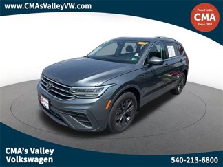 Used 2024 Volkswagen Tiguan SE image 1