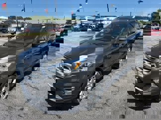 Used 2019 Ford Escape Titanium image 1