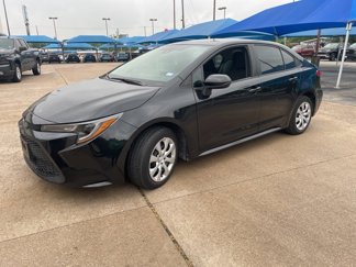 Used 2022 Toyota Corolla LE image 1
