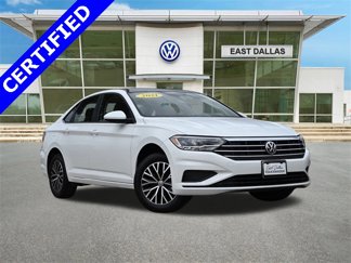 Certified 2021 Volkswagen Jetta SE w/ SE Cold Weather Package image 1